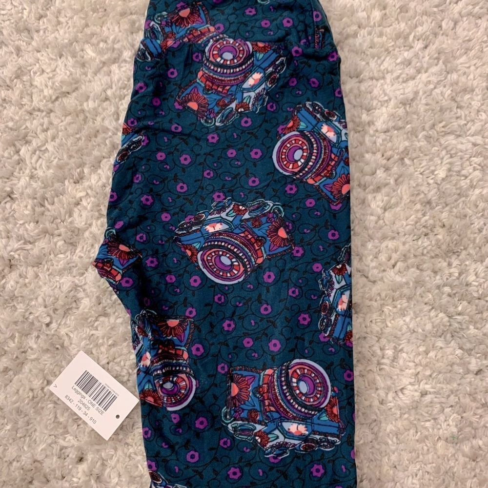 Vintage Lularoe Tribal Cameras OS leggings